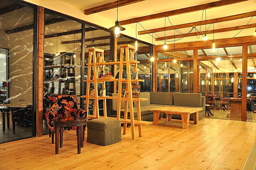 Hotel Victoria 바쿠리아니 외부 사진